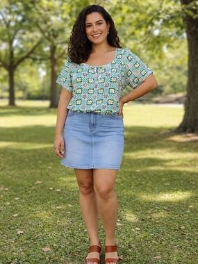 Sanrio Keroppi Green and Yellow Frog Print Top
